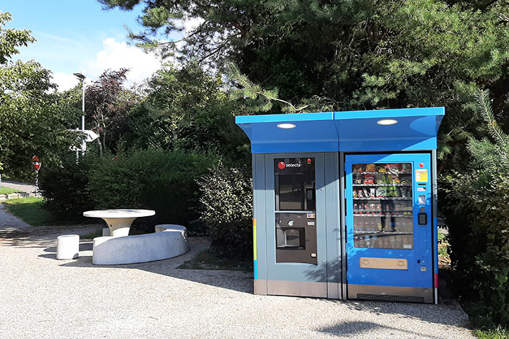 Aire de Rougemontiers - distributeur Selecta - Autoroute A13